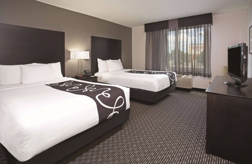 Charleston Hotel | La Quinta Inn & Suites by Wyndham Charleston Riverview