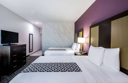 Cypress Hotel | La Quinta Inn & Suites by Wyndham Houston Cypress