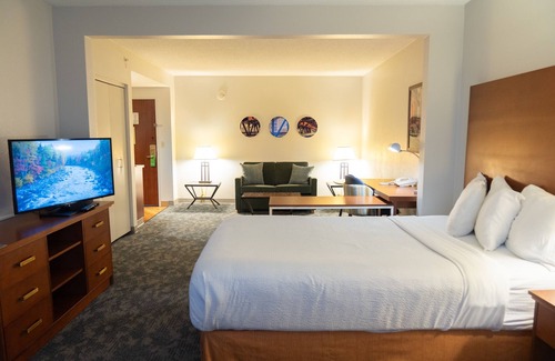 Bannockburn Hotel | La Quinta Inn & Suites by Wyndham Bannockburn-Deerfield