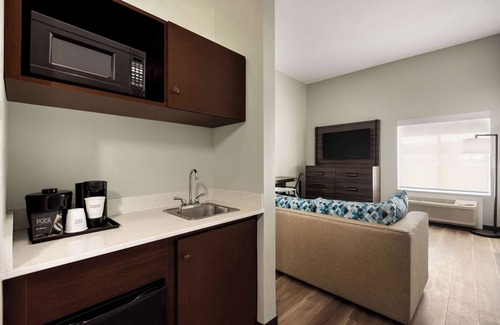 Gonzales Hotel | La Quinta Inn & Suites by Wyndham Gonzales LA