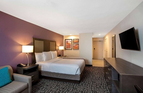 Sunrise Manor Hotel | La Quinta Inn & Suites by Wyndham Las Vegas Nellis