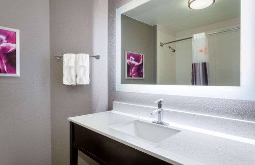 Louisville Hotel | La Quinta Inn & Suites by Wyndham Denver Boulder-Louisville