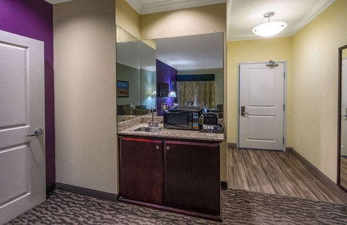 Loveland Hotel | La Quinta Inn & Suites by Wyndham Loveland/Estes Park