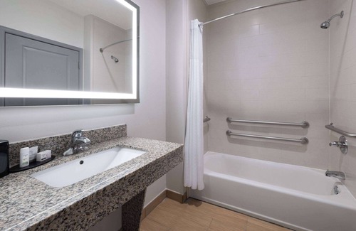 Muskogee Hotel | La Quinta Inn & Suites by Wyndham Muskogee