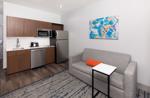 Fulton Hotel | La Quinta Inn & Suites by Wyndham Rockport - Fulton