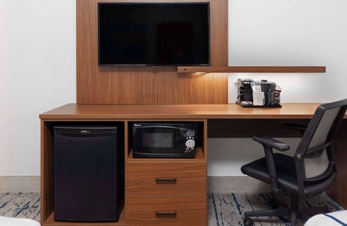 Fulton Hotel | La Quinta Inn & Suites by Wyndham Rockport - Fulton