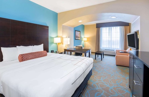 Clinton Hotel | La Quinta Inn & Suites by Wyndham Clinton Historic Route 66