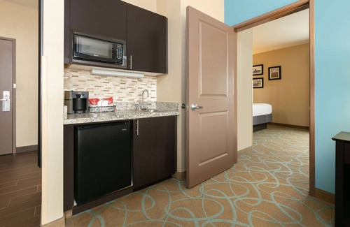 Clinton Hotel | La Quinta Inn & Suites by Wyndham Clinton Historic Route 66