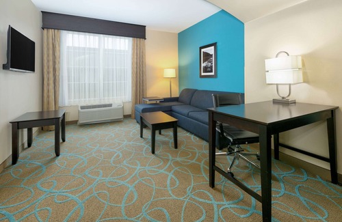 Clinton Hotel | La Quinta Inn & Suites by Wyndham Clinton Historic Route 66