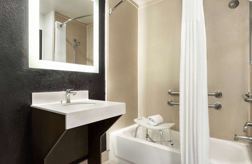 Hesperia Hotel | La Quinta Inn & Suites by Wyndham Hesperia Victorville