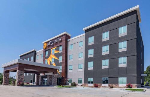 Jackson Hotel | La Quinta Inn & Suites by Wyndham Jackson-Cape Girardeau