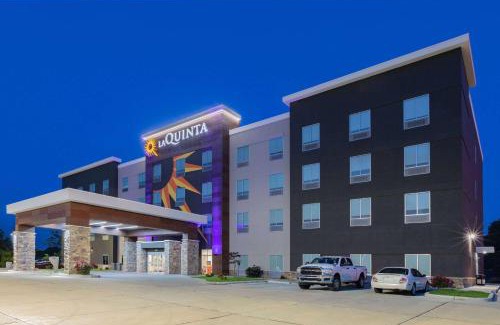 Jackson Hotel | La Quinta Inn & Suites by Wyndham Jackson-Cape Girardeau
