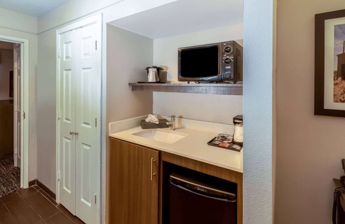 Rockwall Hotel | La Quinta Inn & Suites by Wyndham Rockwall