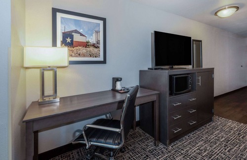 Rockwall Hotel | La Quinta Inn & Suites by Wyndham Rockwall