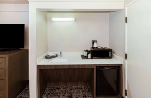 Rockwall Hotel | La Quinta Inn & Suites by Wyndham Rockwall