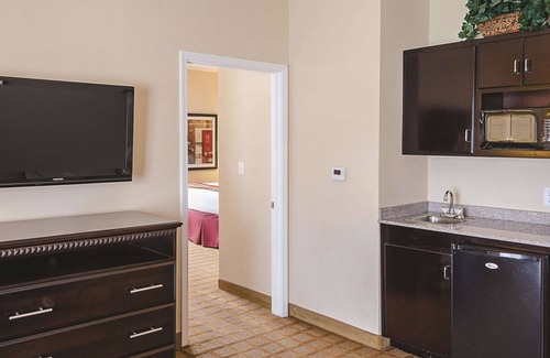 Satsuma Hotel | La Quinta Inn & Suites by Wyndham Mobile Satsuma/Saraland