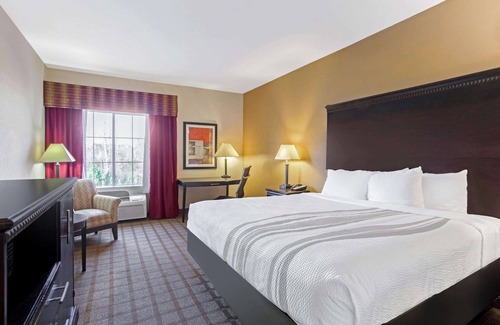 Satsuma Hotel | La Quinta Inn & Suites by Wyndham Mobile Satsuma/Saraland