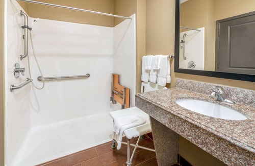 Boutte Hotel | La Quinta Inn & Suites by Wyndham Boutte