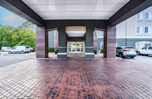 Norfolk - Virginia Beach Hotel | La Quinta Inn & Suites by Wyndham Norfolk