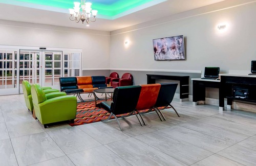 Alamo Hotel | La Quinta Inn & Suites by Wyndham Alamo - McAllen East