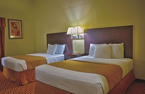 Alice Hotel | La Quinta Inn & Suites by Wyndham Alice
