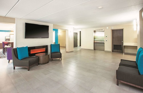 Fiskdale Hotel | La Quinta Inn & Suites by Wyndham Sturbridge