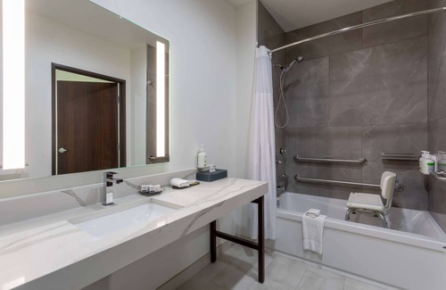 Galt Hotel | La Quinta Inn & Suites By Wyndham Galt Lodi North