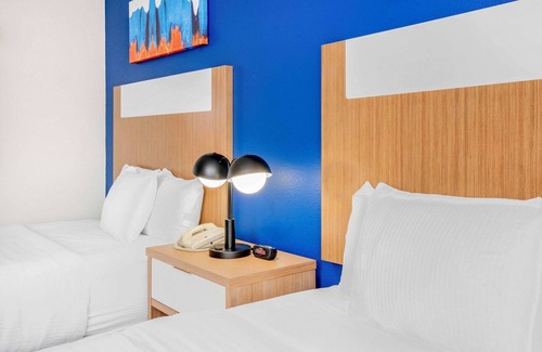 Katy Hotel | La Quinta Inn & Suites by Wyndham Katy