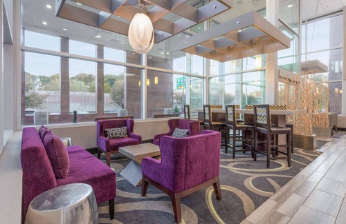 Clifton Hotel | La Quinta Inn & Suites by Wyndham Clifton/Rutherford