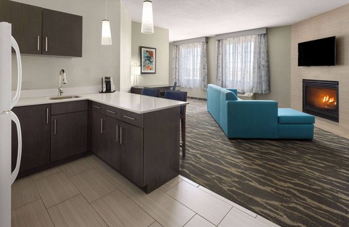 Kokomo Hotel | La Quinta Inn & Suites by Wyndham Kokomo