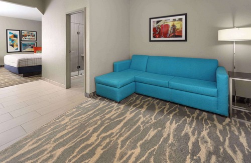 Kokomo Hotel | La Quinta Inn & Suites by Wyndham Kokomo