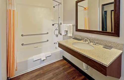 Butte Hotel | La Quinta Inn & Suites by Wyndham Butte