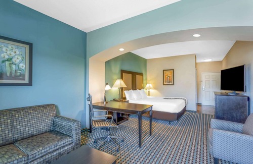 East Ely Hotel | La Quinta Inn & Suites by Wyndham Ely