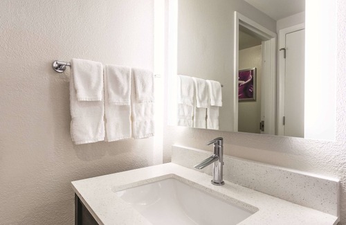 Jessup Hotel | La Quinta Inn & Suites by Wyndham Columbia/Fort Meade