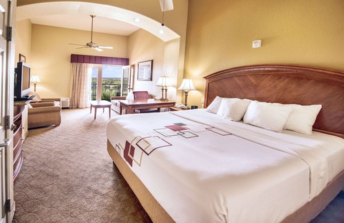 Marble Falls Hotel | La Quinta Inn & Suites by Wyndham Marble Falls