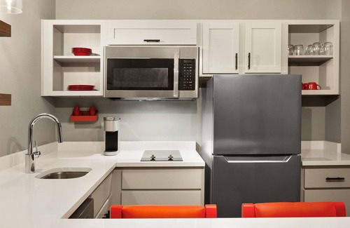 Mount Laurel Hotel | La Quinta Inn & Suites By Wyndham Mount Laurel/Moorestown