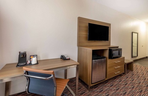 Wichita Falls Hotel | La Quinta Inn & Suites by Wyndham Wichita Falls - MSU Area