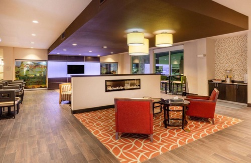 Wichita Falls Hotel | La Quinta Inn & Suites by Wyndham Wichita Falls - MSU Area