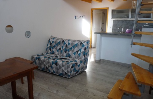 Luchat Cottage | La Réserve, 2/4 person duplex gite, 9x4 pool, Saintes/Royan/Oléron axis