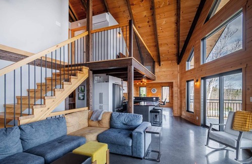 Saint-Joseph-de-la-Rive Ski Chalet | La Réserve des Éboulements spa