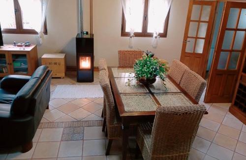 Enmedio House | La Regalía de Requejo