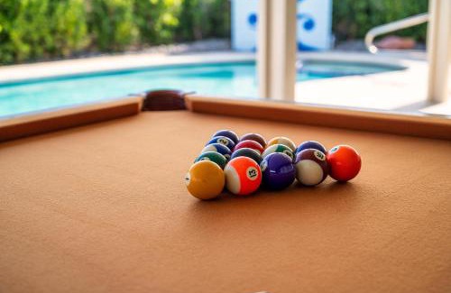Bermuda Dunes House | La Reina Inn - Pool - Ping Pong - Billiards