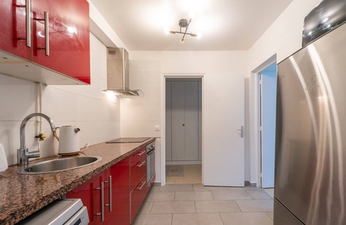 Stains Apartment | La Reposée - Appt à 25 min de Paris
