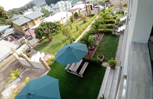 Baie Ste Anne Hotel | La Residence D'Almee Guesthouse