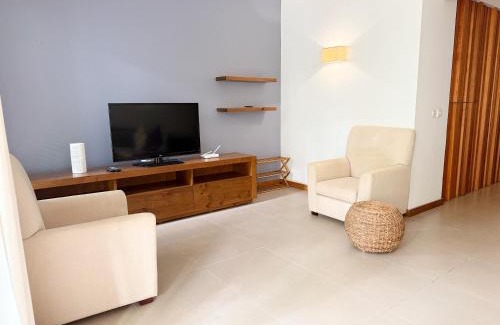 Midlands Apartment | La Residence with LOV