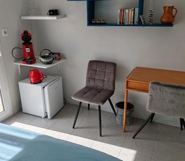 Saint-Pierre-d'Amilly Bed & Breakfast | La revetizon