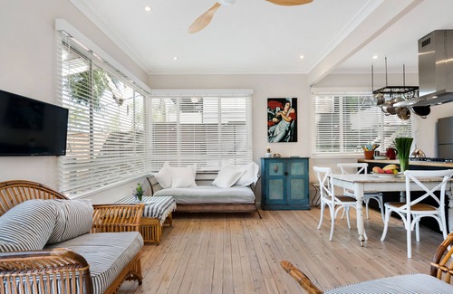 Bar Point Cottage | LA RIVERAINE Luxury Cottage for Two, Heated Pool/Spa & a Boathouse on the Water