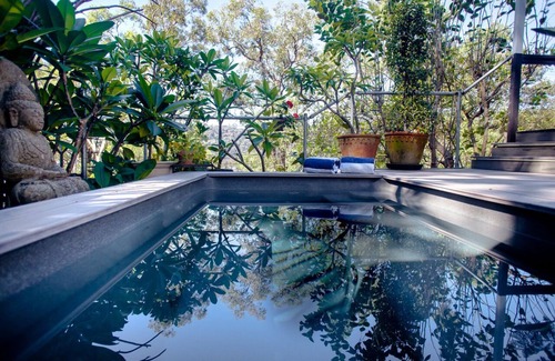 Bar Point Cottage | LA RIVERAINE Luxury Cottage for Two, Heated Pool/Spa & a Boathouse on the Water
