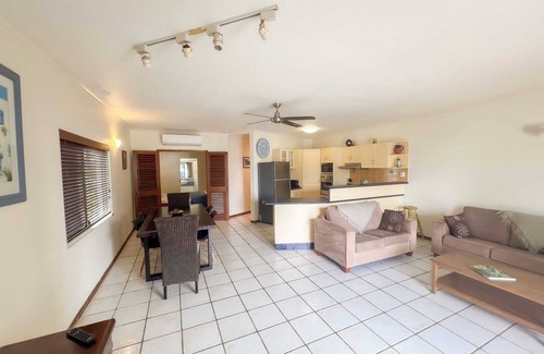 South Mission Apartment | La Riviera One Coastal Life Style One Bedroom
