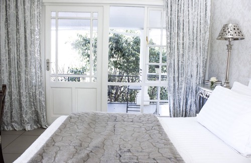 Mohokare Bed & Breakfast | La Riviera Guesthouse